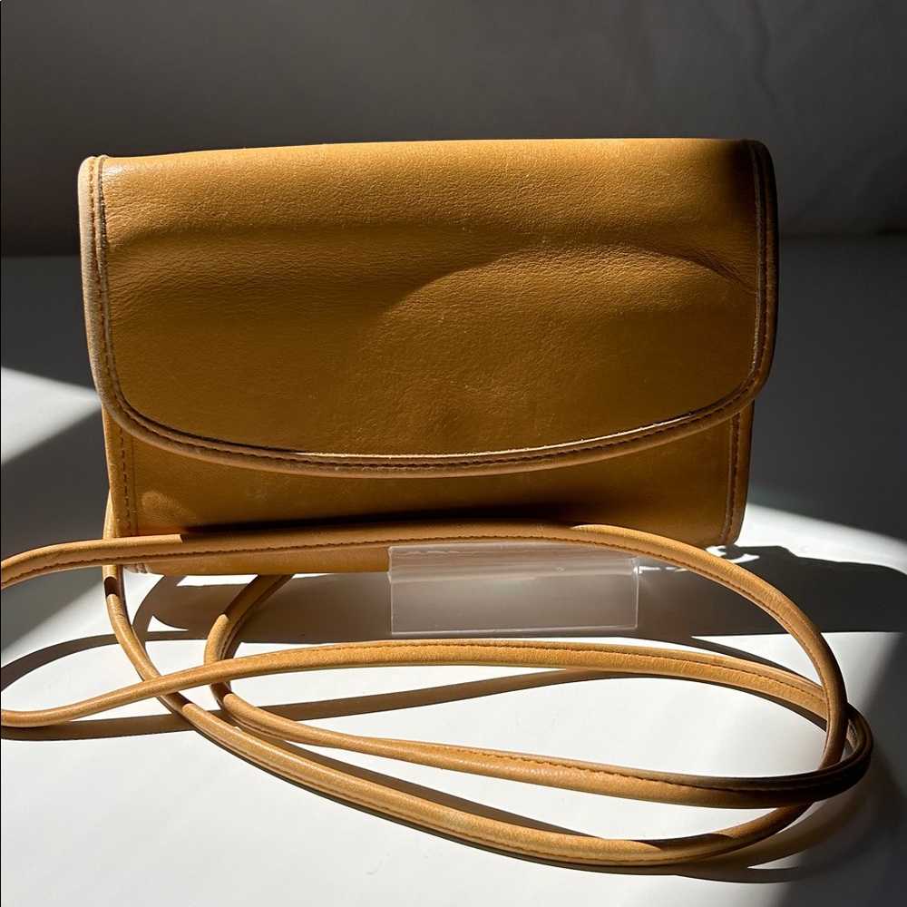 Vintage Coach Yellow Leather Wallet Crossbody Bag with Detachable Key Ring